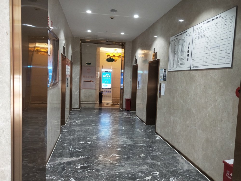 电梯厅1